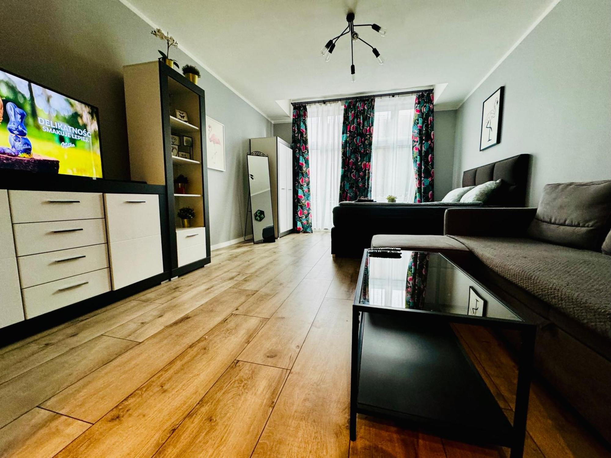 Apartament Flaming Z Balkonem - Scisle Centrum Naprzeciwko Pkp I Pks - Self Check In - Darmowy Parking - Pozne Wymeldowanie - Wystawiamy Fv Opole Ngoại thất bức ảnh