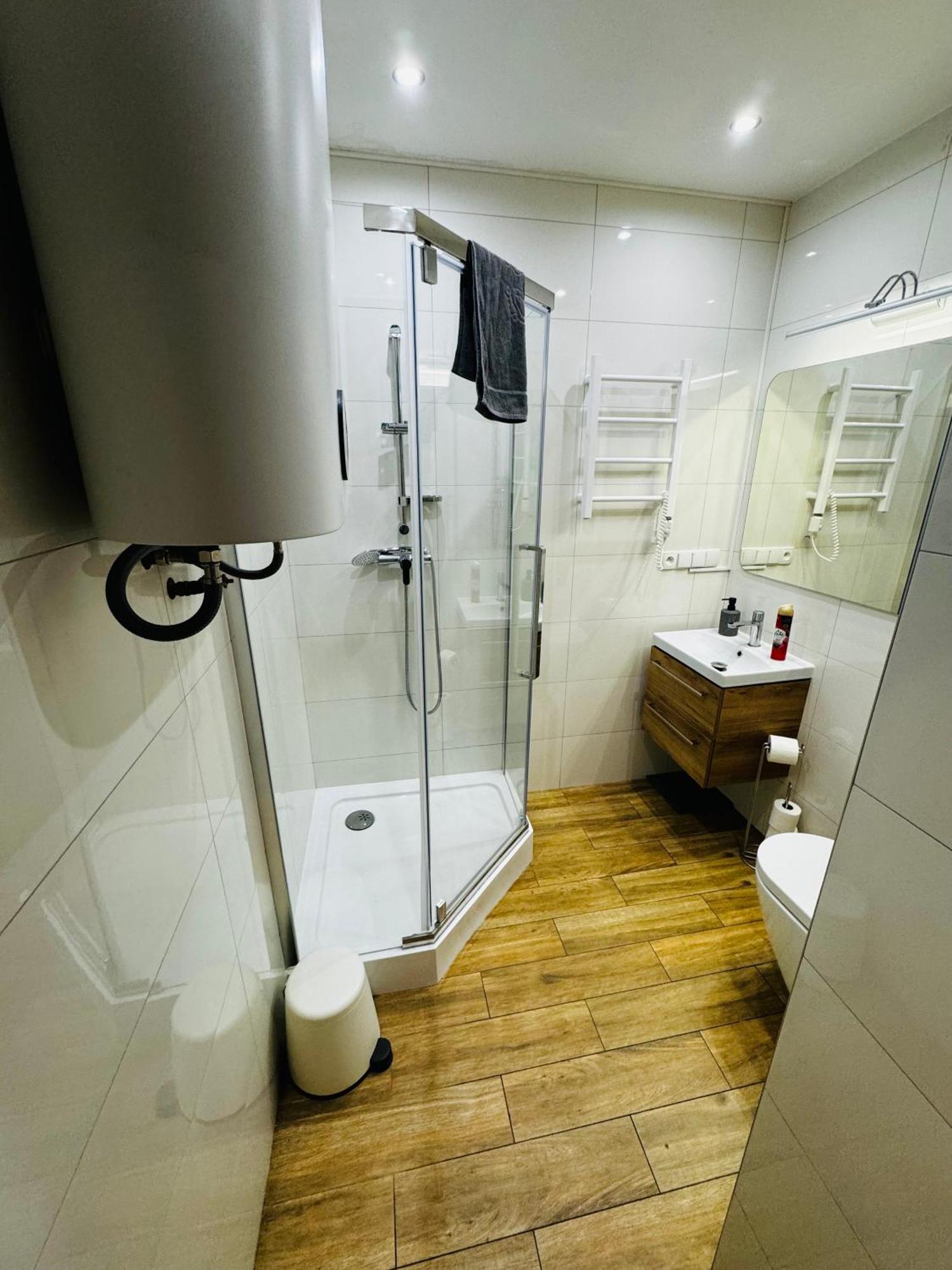 Apartament Flaming Z Balkonem - Scisle Centrum Naprzeciwko Pkp I Pks - Self Check In - Darmowy Parking - Pozne Wymeldowanie - Wystawiamy Fv Opole Ngoại thất bức ảnh