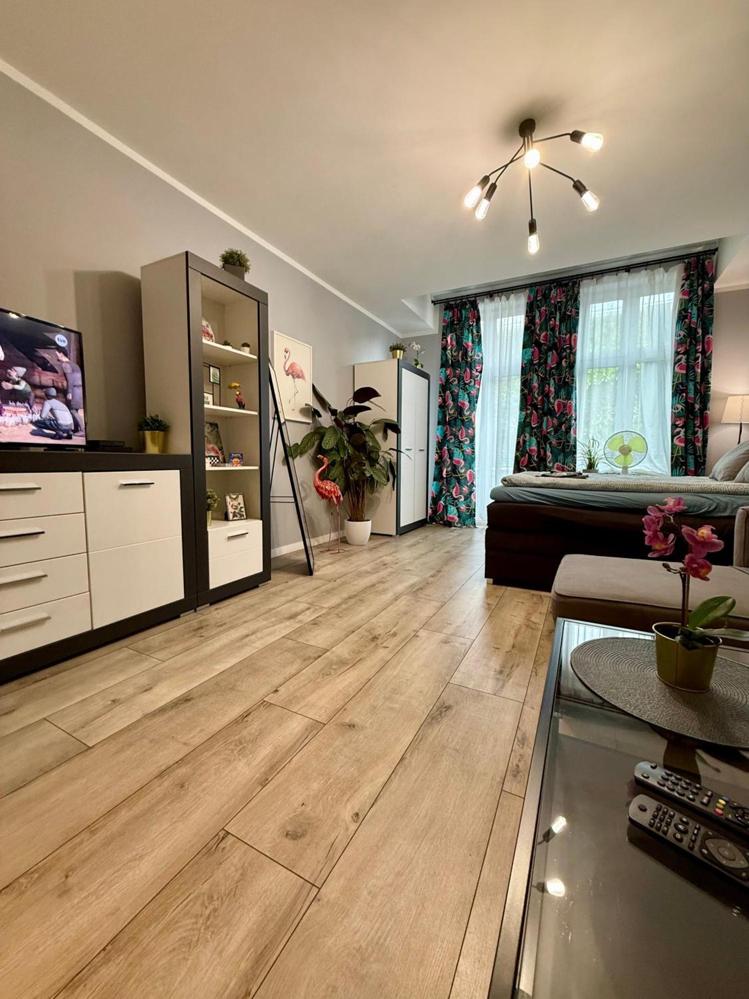 Apartament Flaming Z Balkonem - Scisle Centrum Naprzeciwko Pkp I Pks - Self Check In - Darmowy Parking - Pozne Wymeldowanie - Wystawiamy Fv Opole Ngoại thất bức ảnh